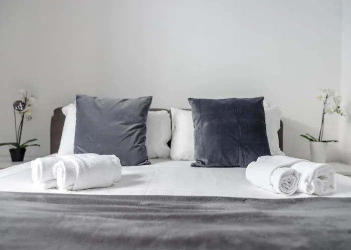 Art House Centro Storico Luxury Apartment